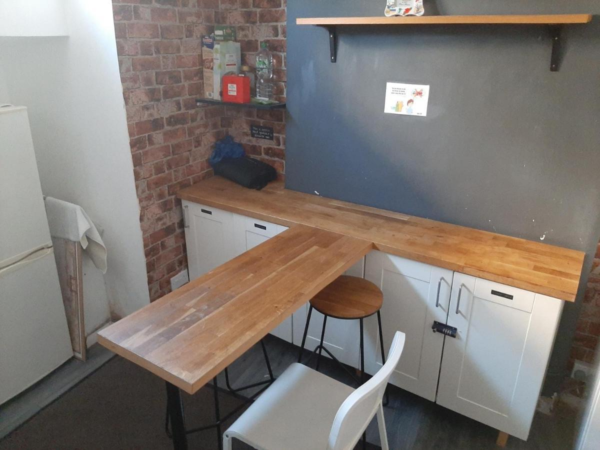 Single Room With Underbed 8 London Exteriör bild